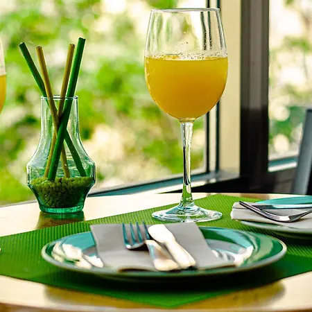 Regio מלון קדיז