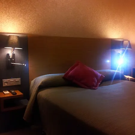 雷吉奥加的斯酒店 3*